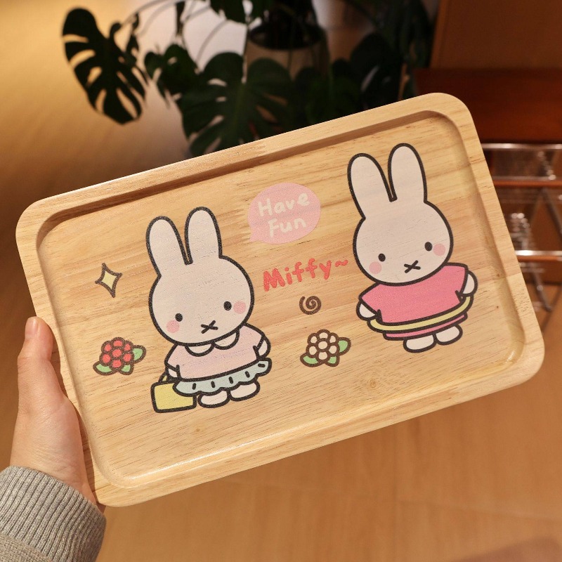 Plato de Madera con Diseño de  - Coffee Tea Room reseña y precio